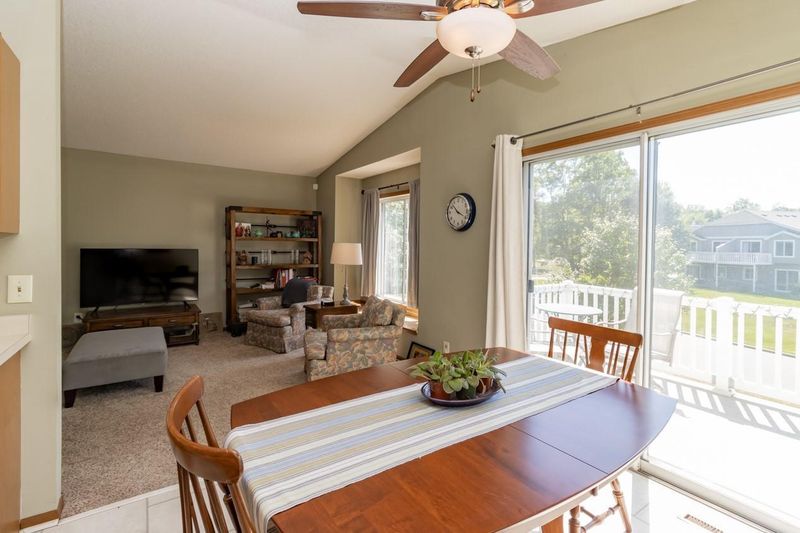5647 Pompano Dr, Minnetonka, MN 55343