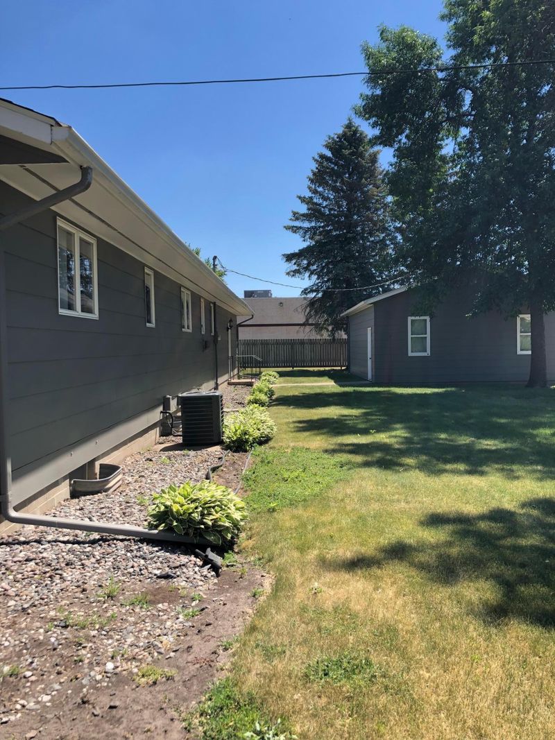 601 E Main St, Belle Plaine, MN 56011