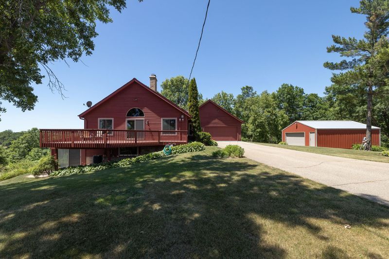 3725 E 260th St, Webster, MN 55088