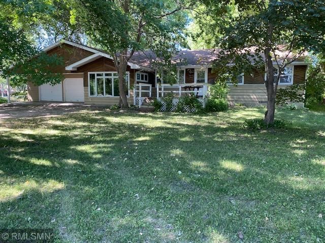 700 Pleasure Dr W, Litchfield, MN 55355