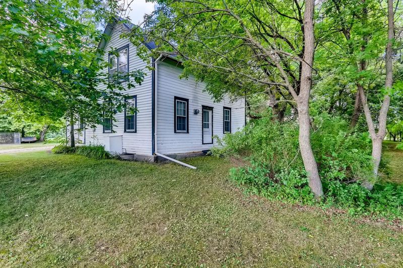 8365 Greenfield Rd, Loretto, MN 55357