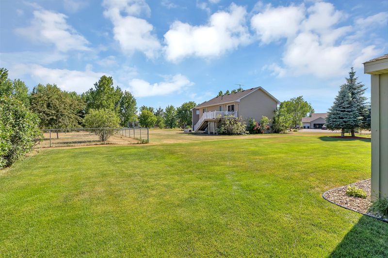 12955 Carole Dr, Becker, MN 55308