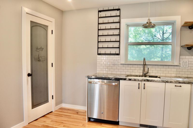 4231 S Robert Trl, Eagan, MN 55123