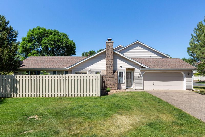 4817 Orchid Ln N, Plymouth, MN 55446