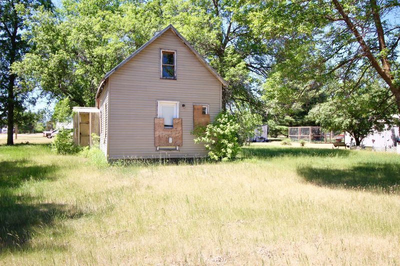 519 Mckinley St SW, Staples, MN 56479