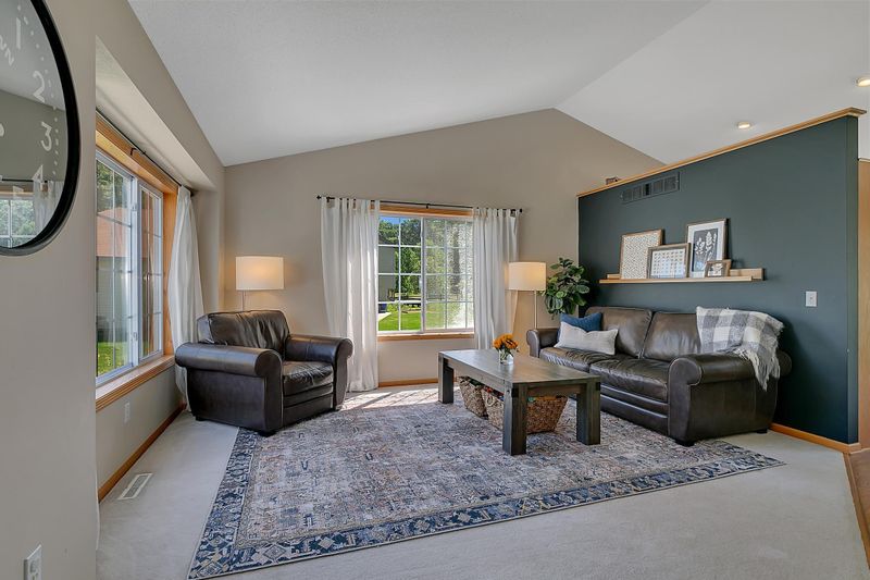 1806 37th St S, Saint Cloud, MN 56301