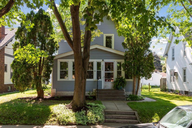 3240 33rd Ave S, Minneapolis, MN 55406