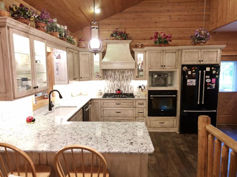 19166 Penny Ln, Montgomery, MN 56069