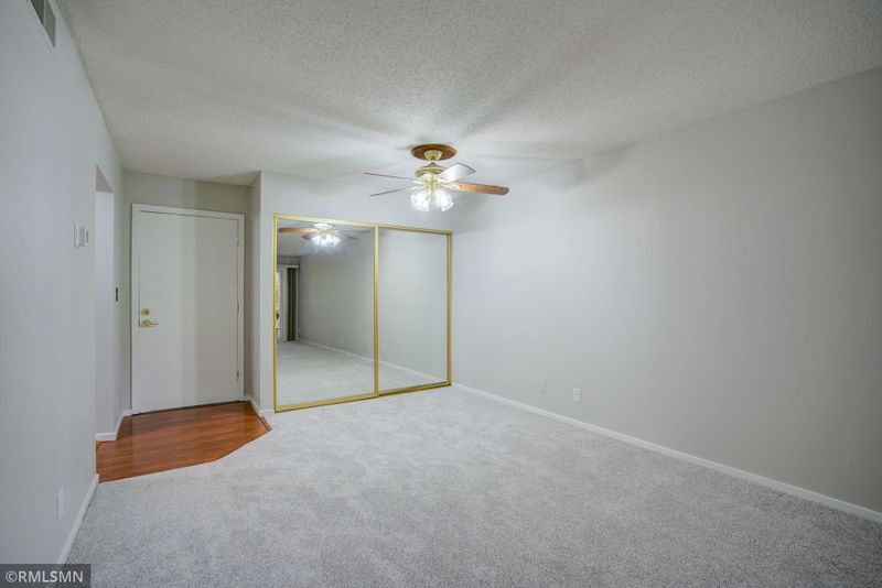 6328 Barrie Rd #2B, Edina, MN 55435
