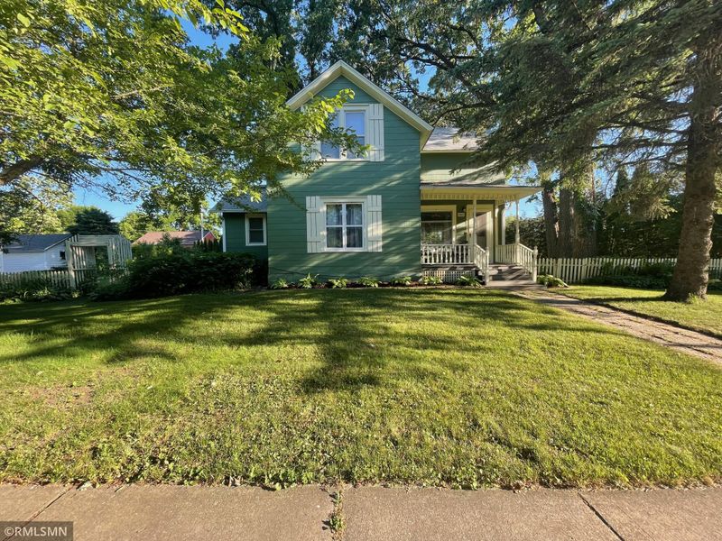 303 E Main St, Dodge Center, MN 55927