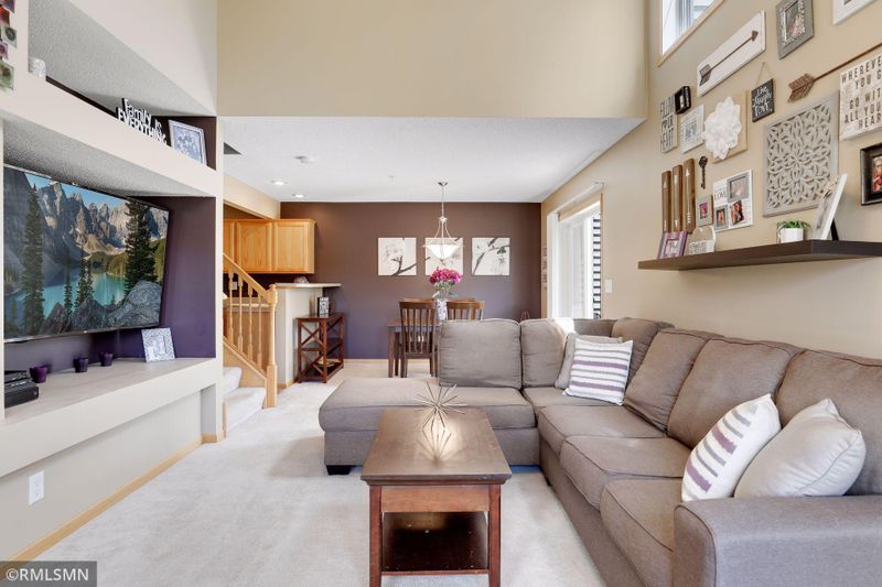 8344 Delaney Dr, Inver Grove Heights, MN 55076