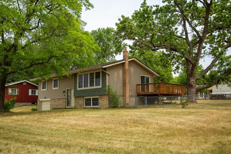 5162 Longview Dr, Mounds View, MN 55112