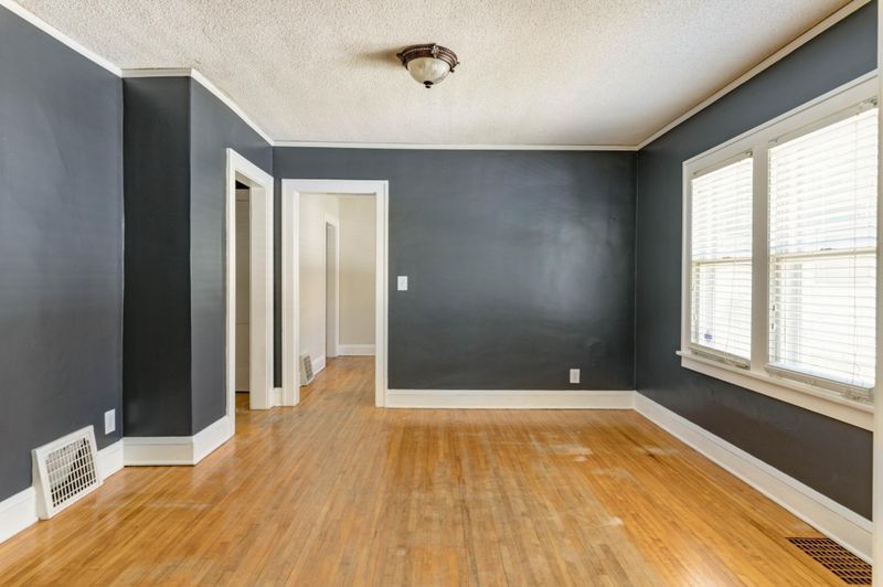 3731 Perry Ave N, Robbinsdale, MN 55422