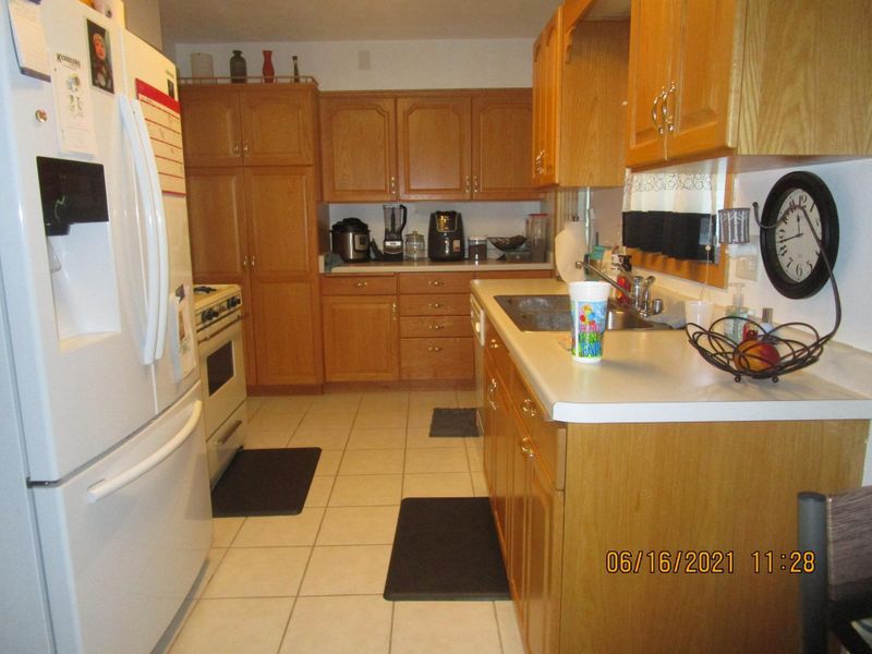 237 Beech Ave, Owatonna, MN 55060