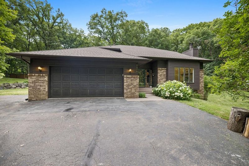 9575 Birch Ln, Lakeville, MN 55044