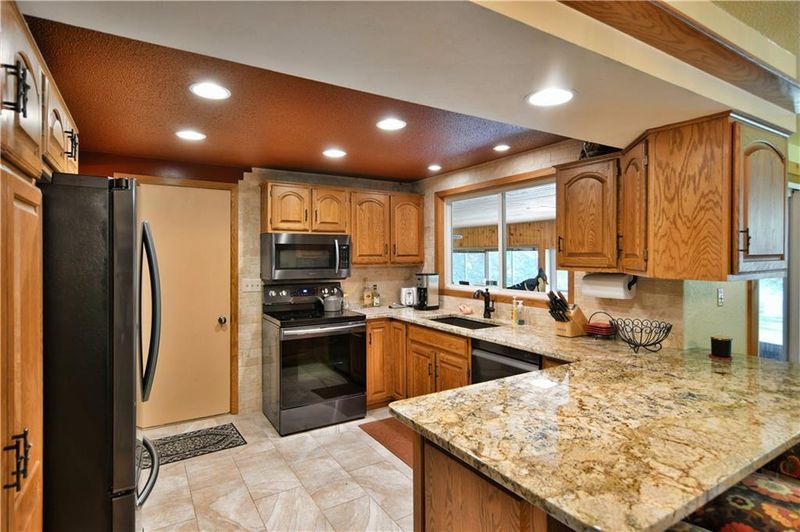 2002 21 7/8 St, Rice Lake, WI 54868