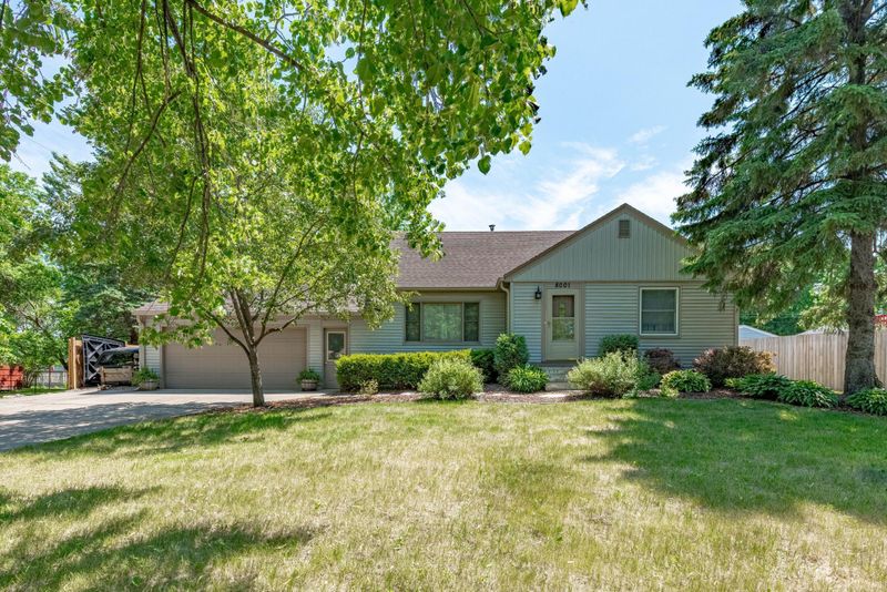 8001 50th Ave N, New Hope, MN 55428