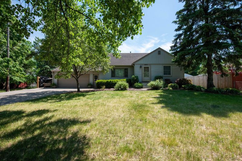 8001 50th Ave N, New Hope, MN 55428
