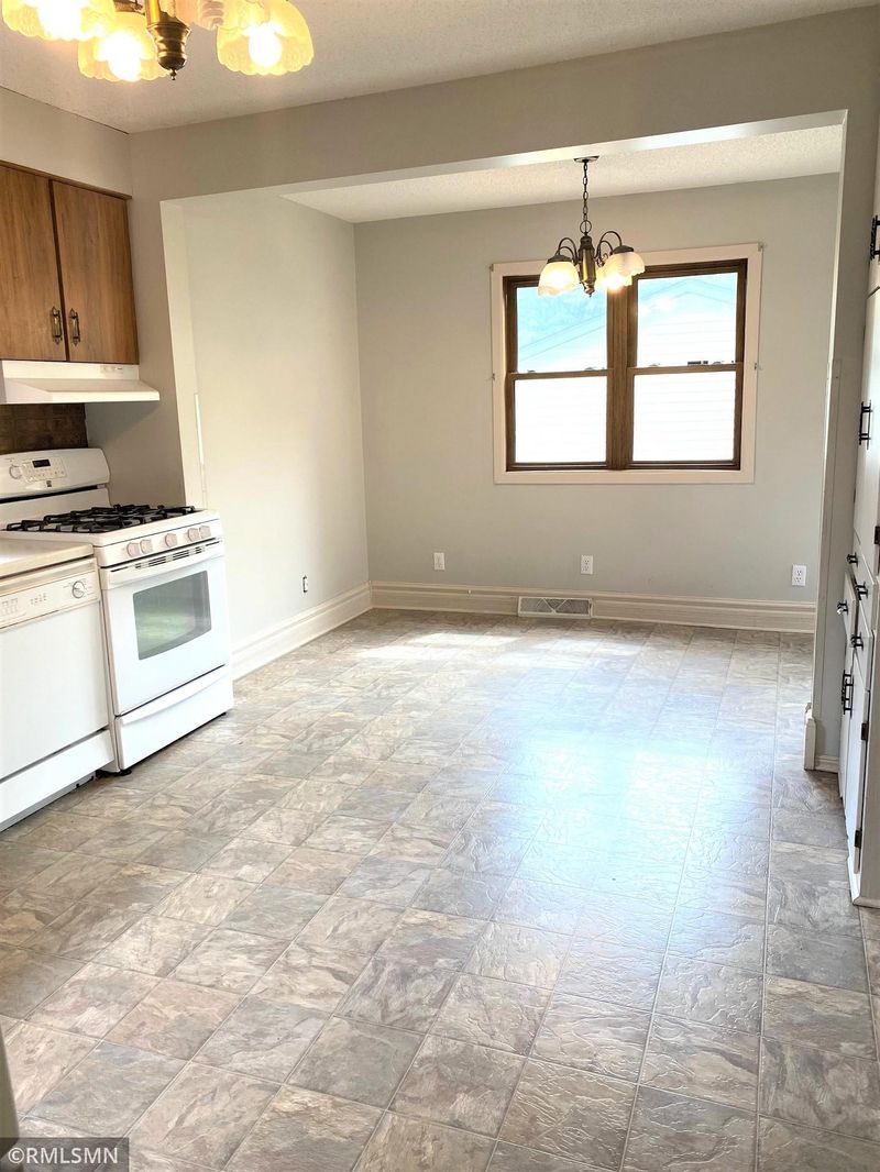 840 1st St N, Dassel, MN 55325