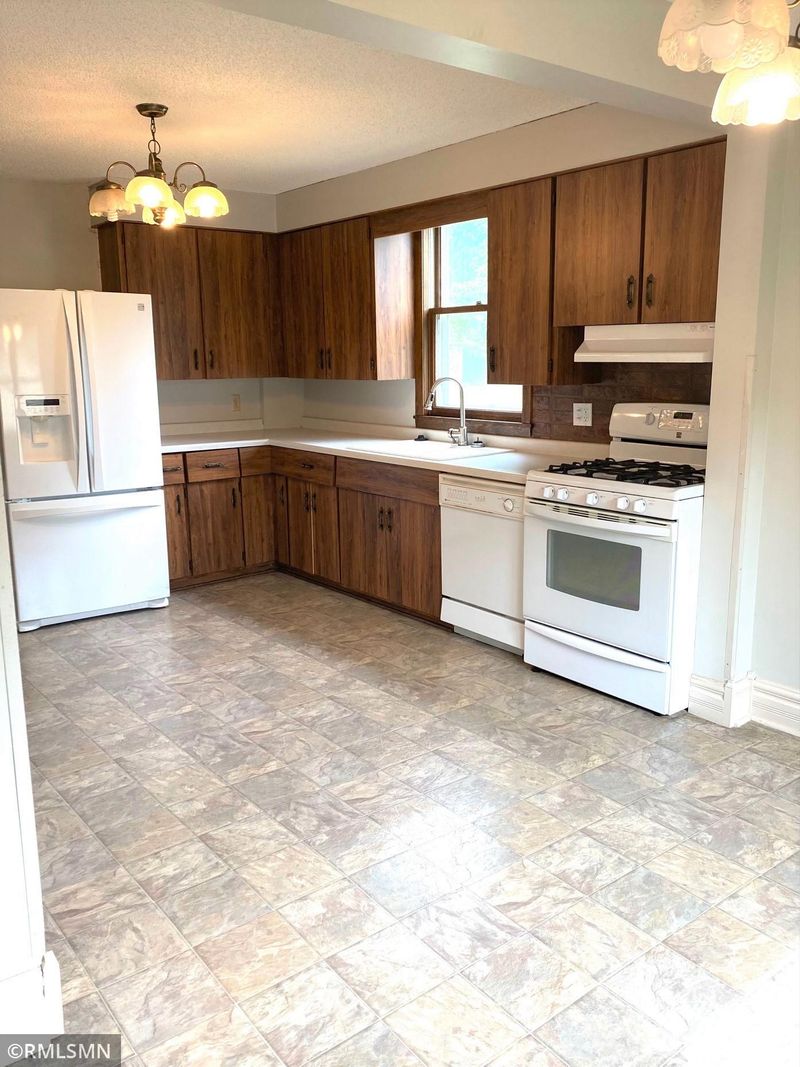 840 1st St N, Dassel, MN 55325