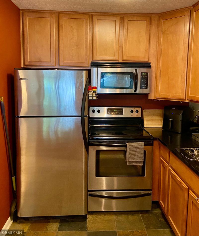 3844 Nicollet Ave #303, Minneapolis, MN 55409
