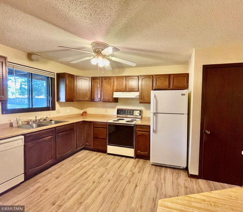 10564 Xerxes Ave S, Bloomington, MN 55431