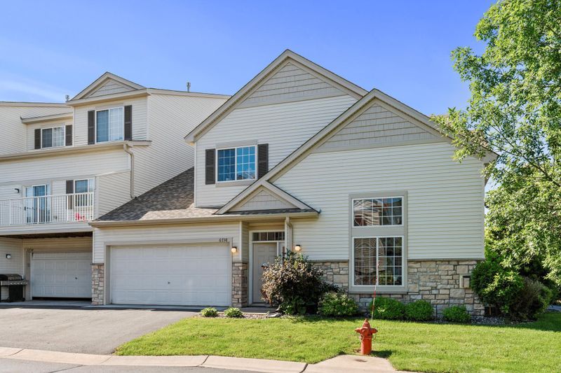 6758 Pine Crest Trl S, Cottage Grove, MN 55016