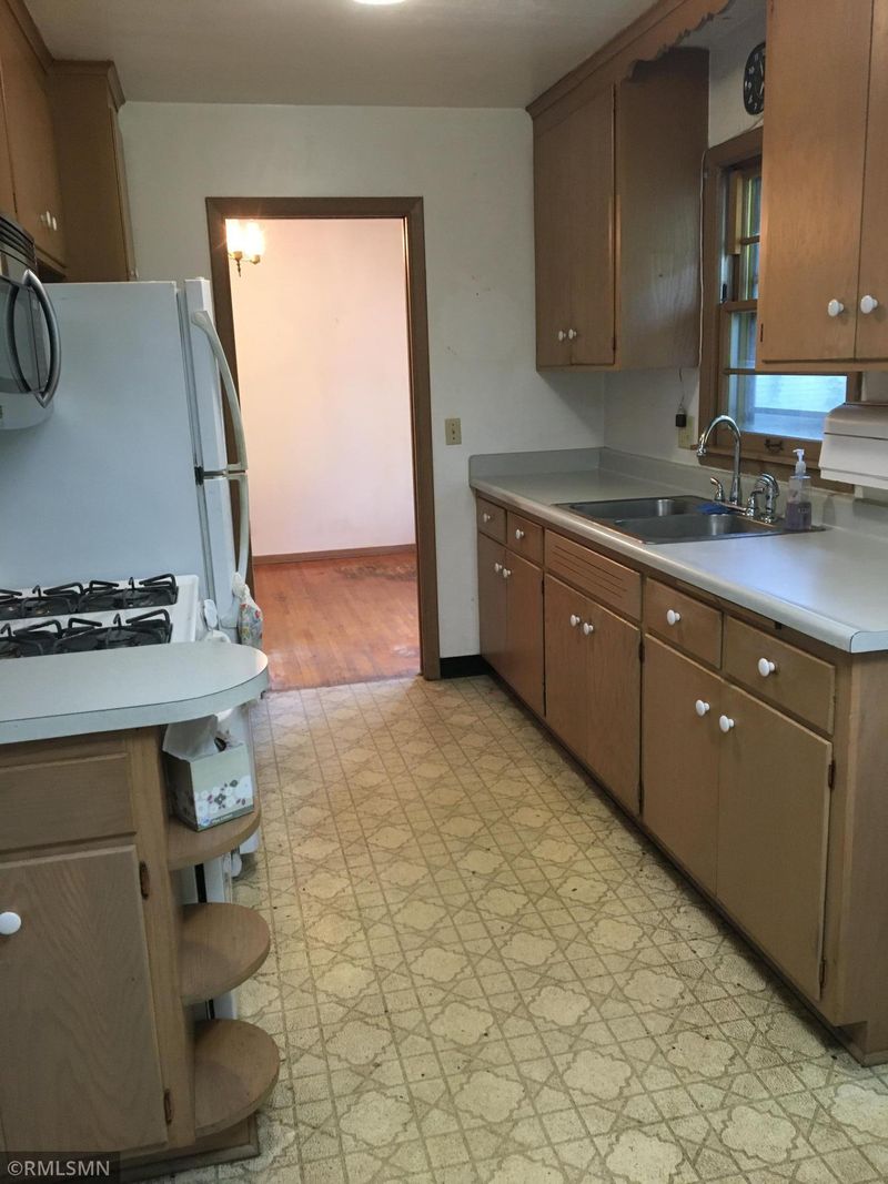 4306 Winchester Ln, Minneapolis, MN 55429