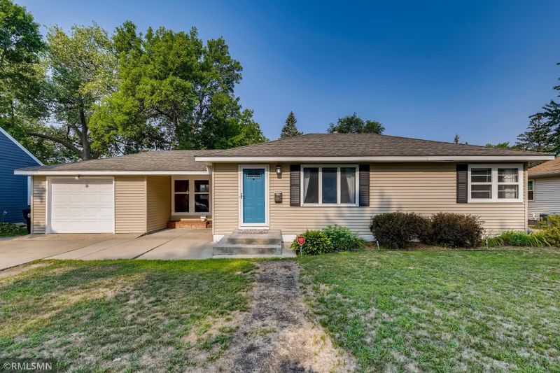 4849 Hampshire Ave N, Crystal, MN 55428
