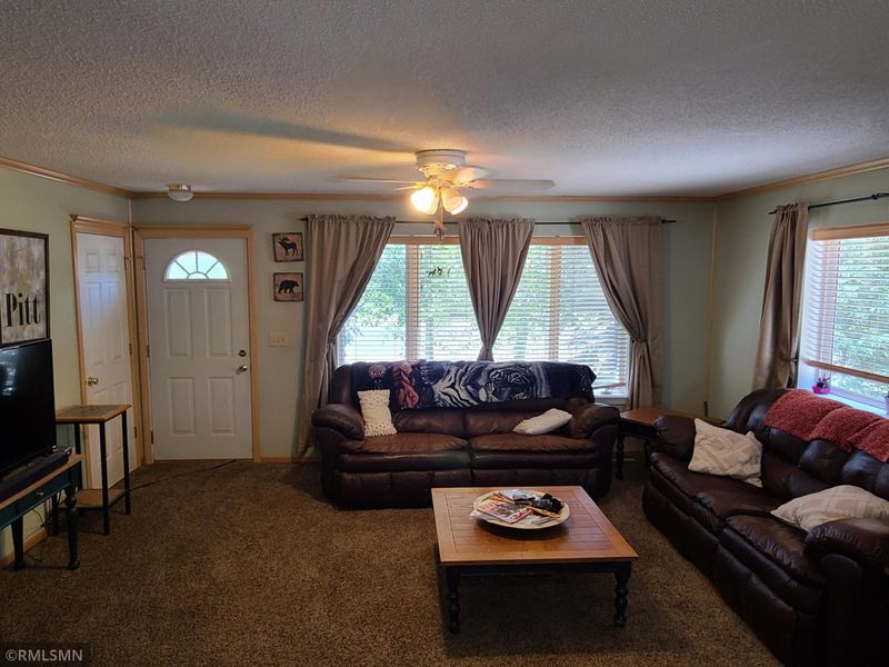 630 Agnes Ave, Grand Rapids, MN 55744
