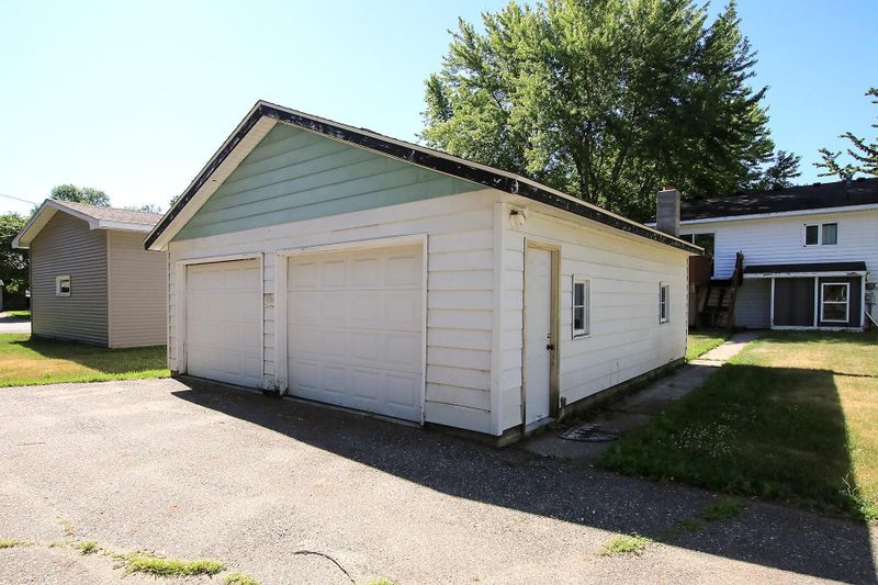 303 5th St S, Cold Spring, MN 56320
