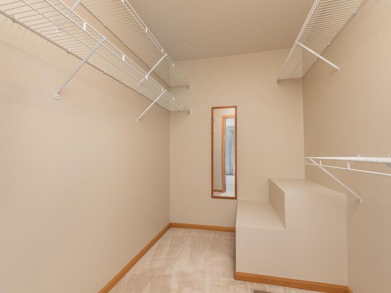 1993 Glen Echo Bay #21, Eagan, MN 55122