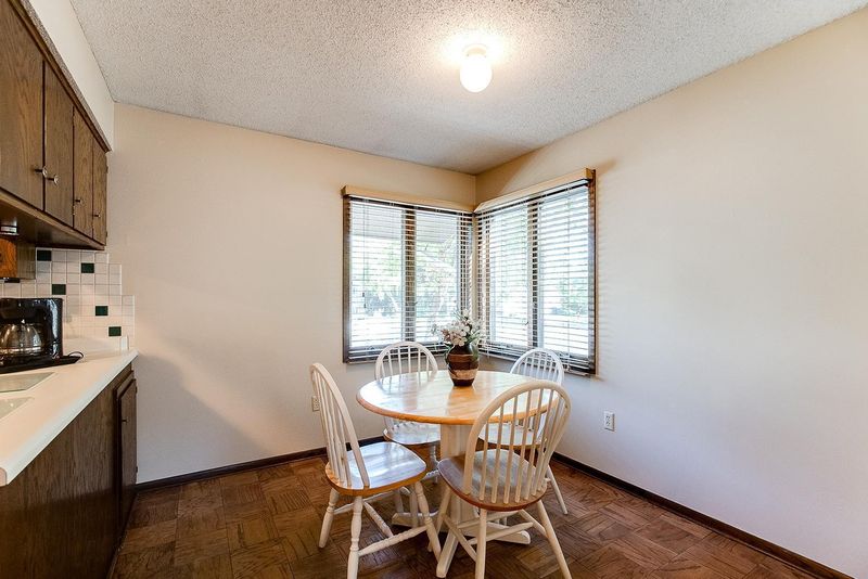 1716 Harrison Ct, Northfield, MN 55057