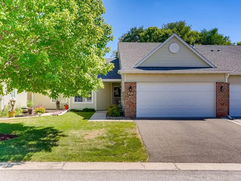 1872 Merlot Curve #1403, Eagan, MN 55122