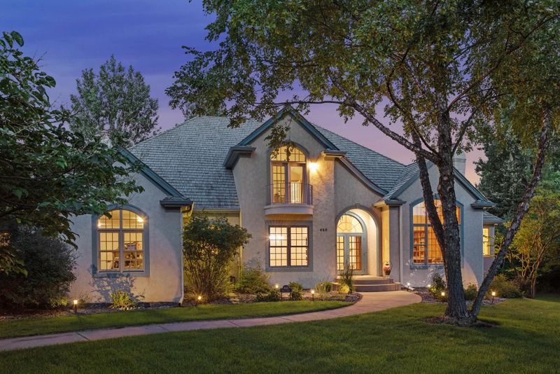460 Sussex Ln, Long Lake, MN 55356