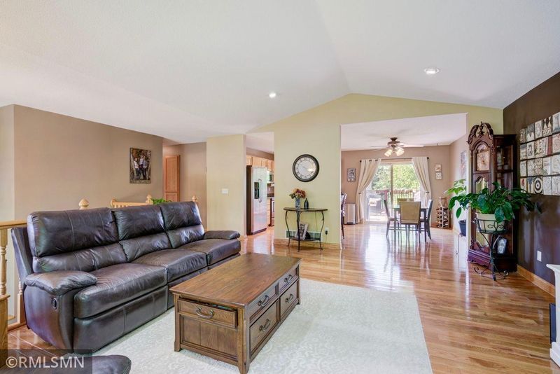 1869 Niagara St, Waconia, MN 55387