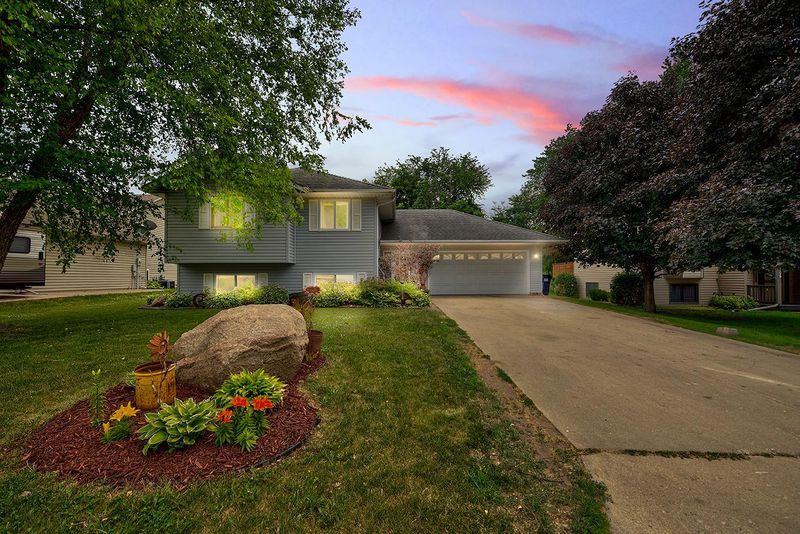 1109 3rd St SE, Faribault, MN 55021