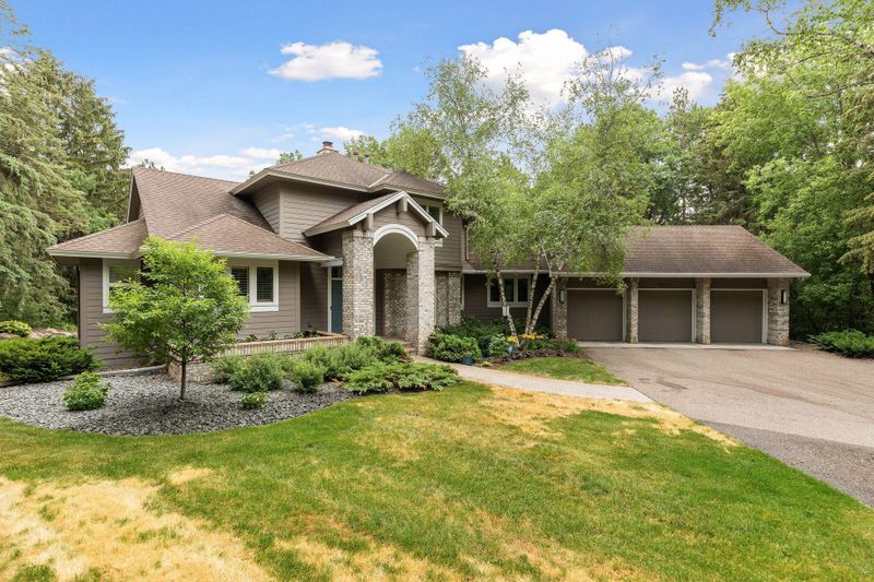 5830 S Robert Trl, Inver Grove Heights, MN 55077