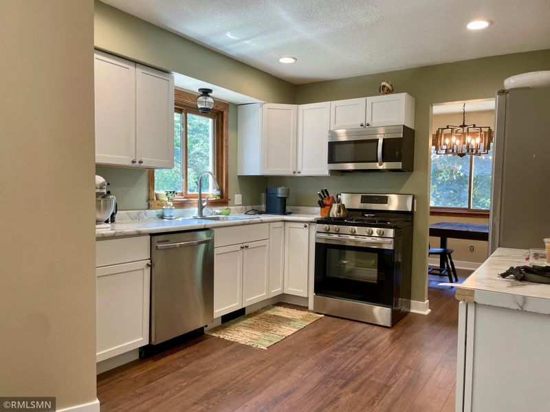 812 10th St NW, Buffalo, MN 55313