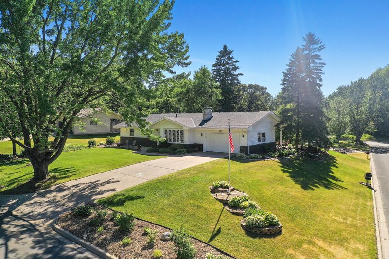 13212 Taylor Pl, Burnsville, MN 55337