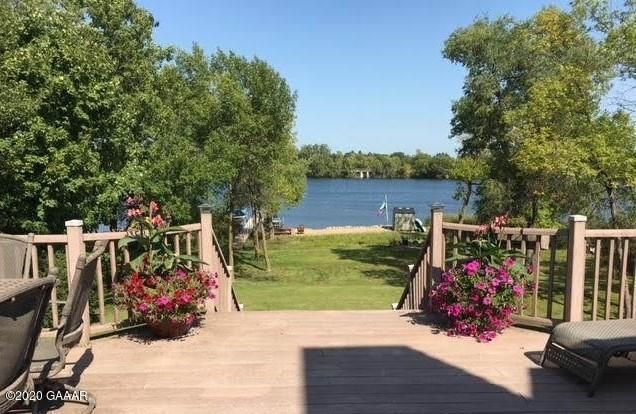 830 E Lake Cowdry Rd NW, Alexandria, MN 56308