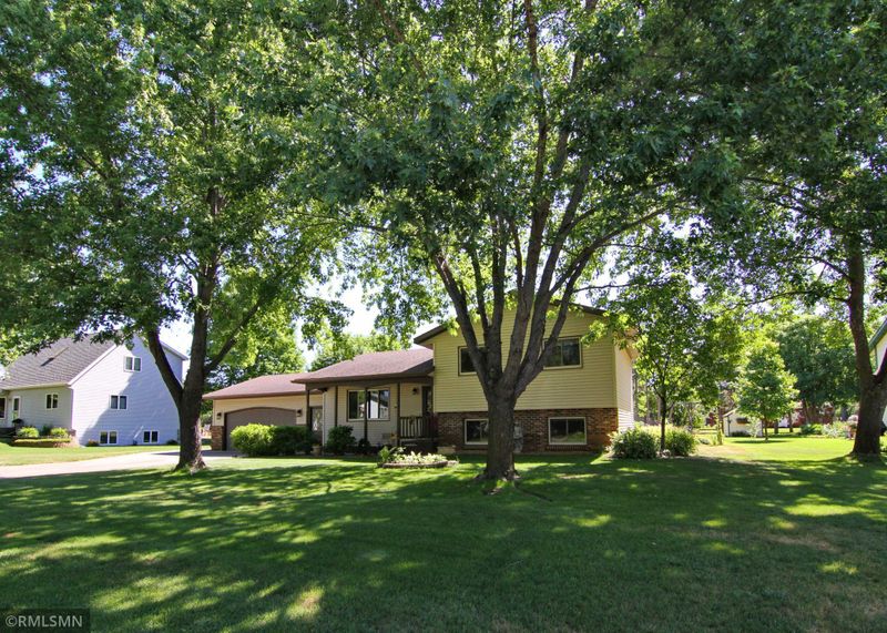 1826 Cypress Rd, Saint Cloud, MN 56303
