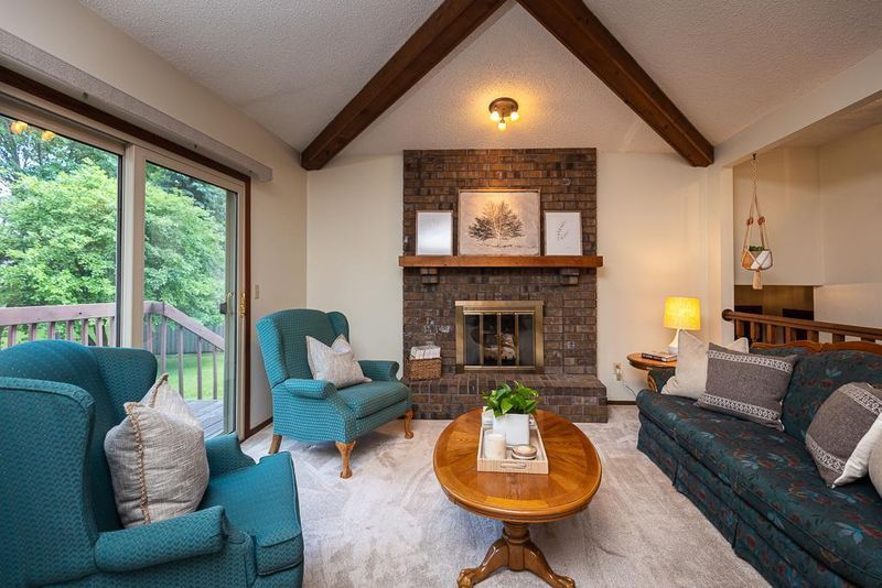 8233 Oregon Rd, Bloomington, MN 55438