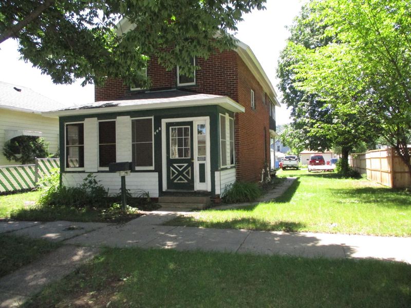 465 E King St, Winona, MN 55987