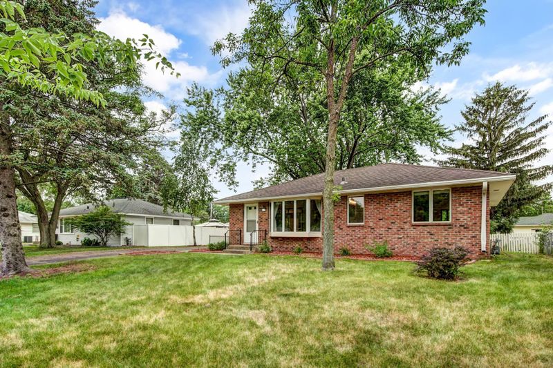8810 Hadley Ave S, Cottage Grove, MN 55016