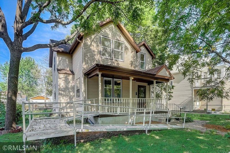 2924 17th Ave S, Minneapolis, MN 55407