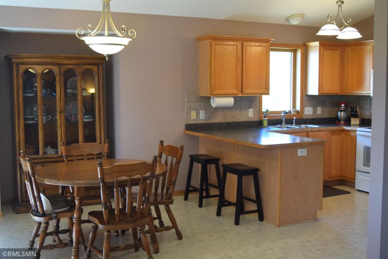 502 Grindstone Ln, Dundas, MN 55019