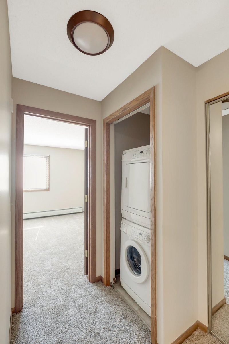 1011 41st Ave NE #204, Columbia Heights, MN 55421