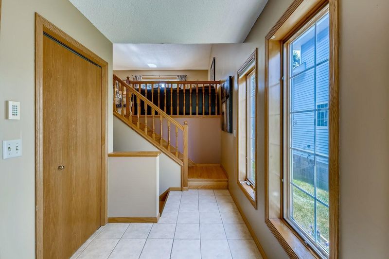5667 Birch Trl, Shoreview, MN 55126
