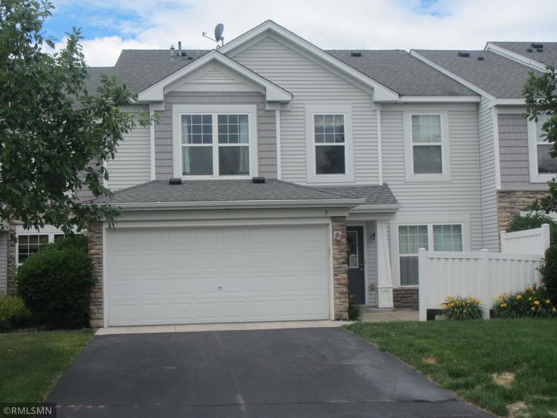 5010 149th St N #3, Hugo, MN 55038